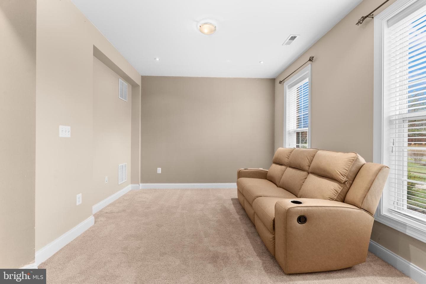 15908 Mackenzie Manor Drive photo 9