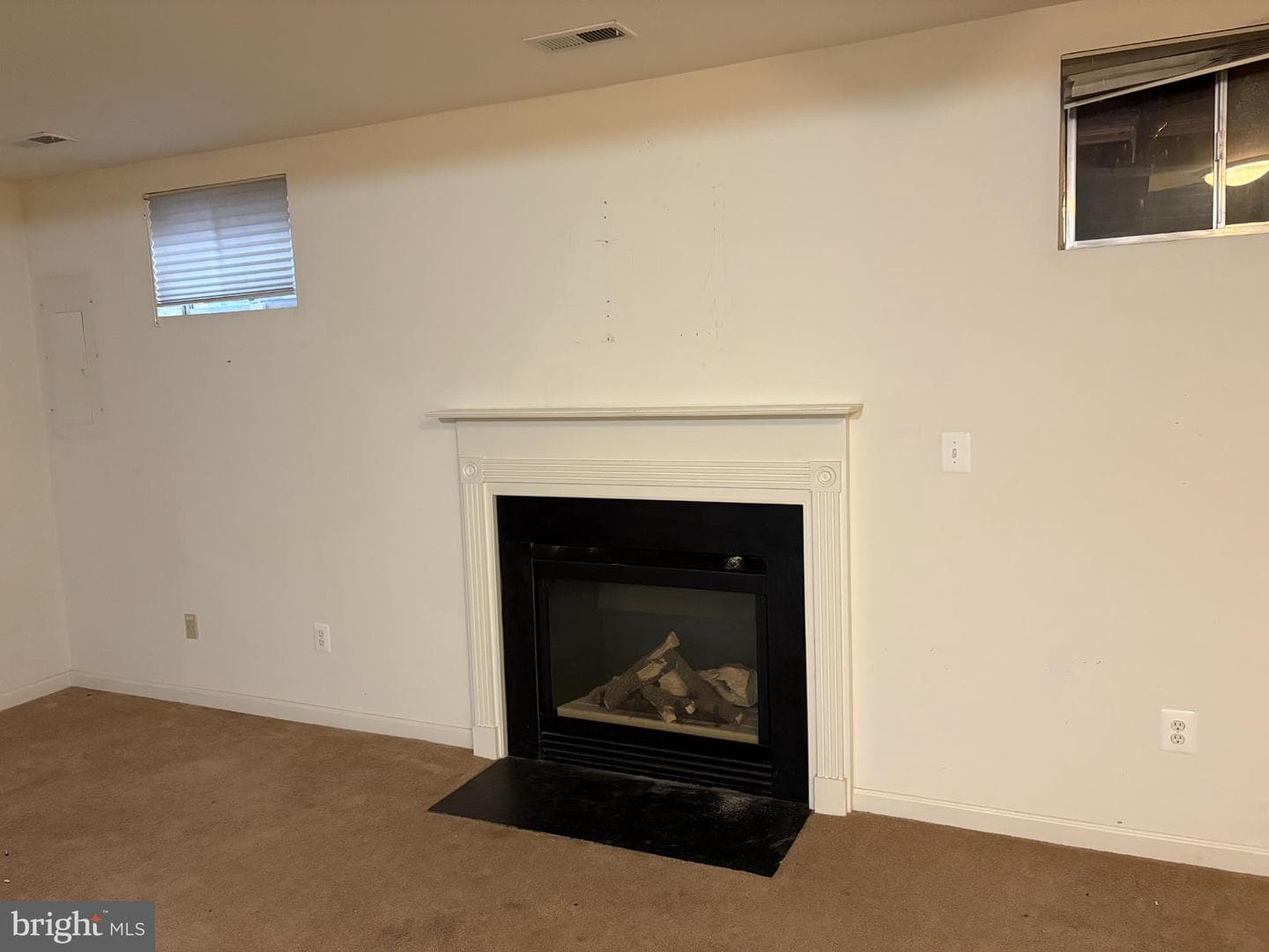 8831 Howland Place photo 7