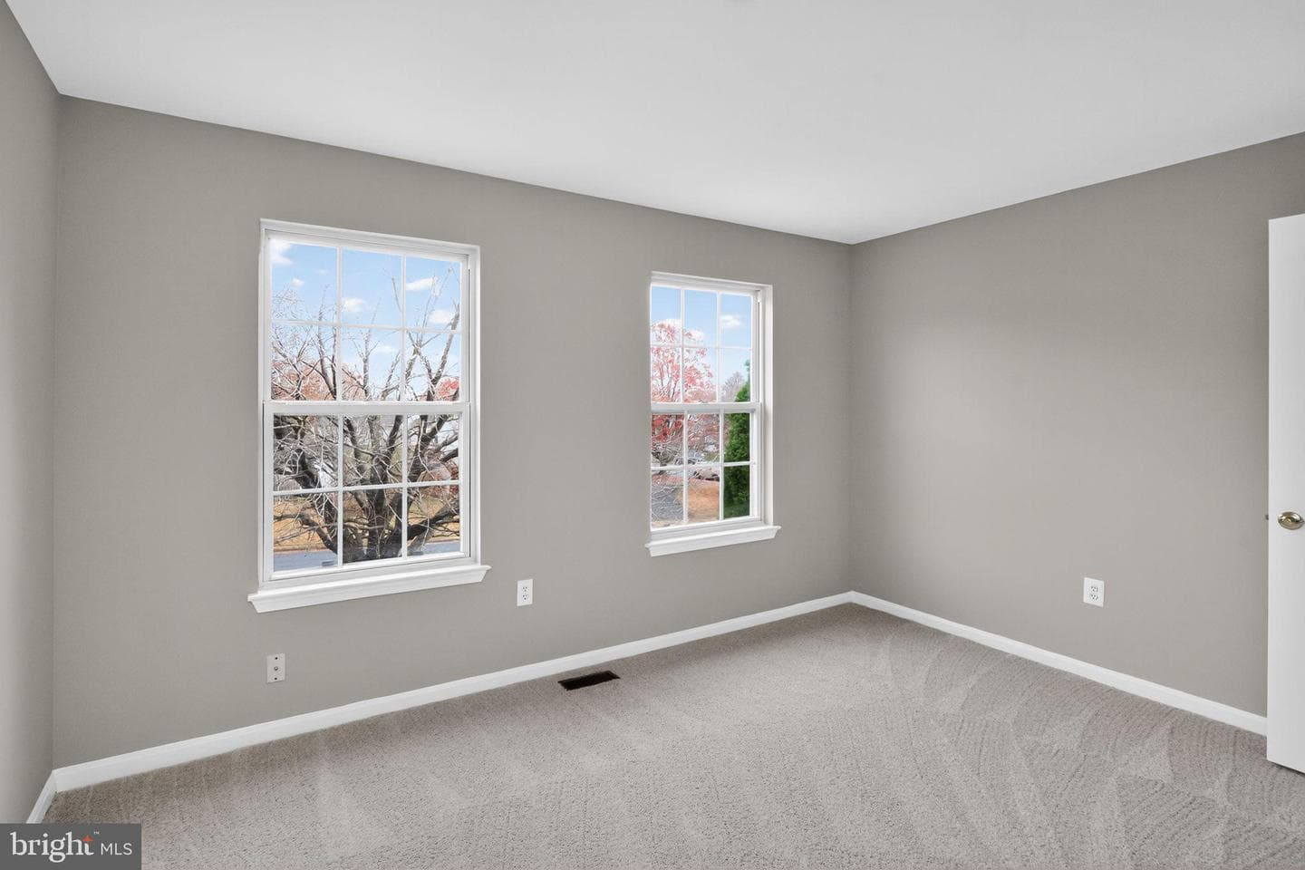 14218 Roland Court photo 9