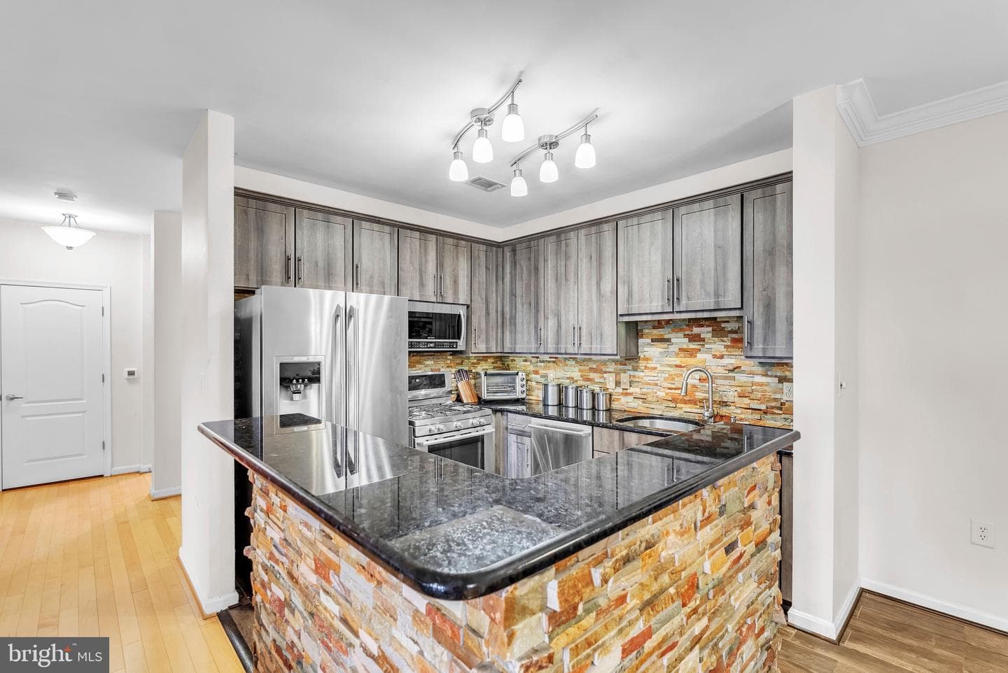 1641 Ladue Court #402 photo 7