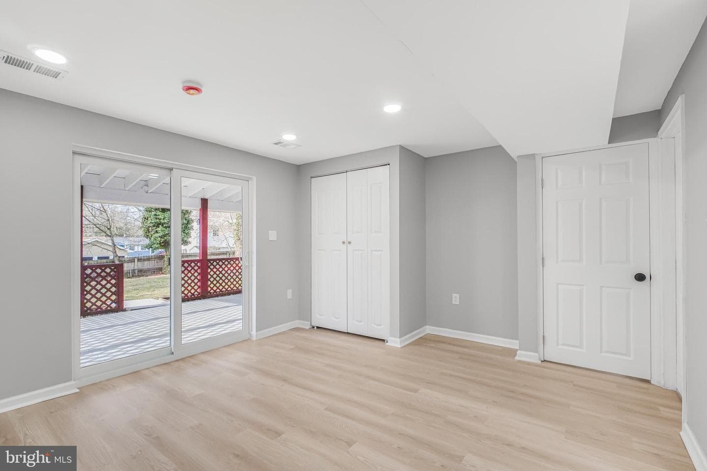 13814 Greenwood Drive photo 11