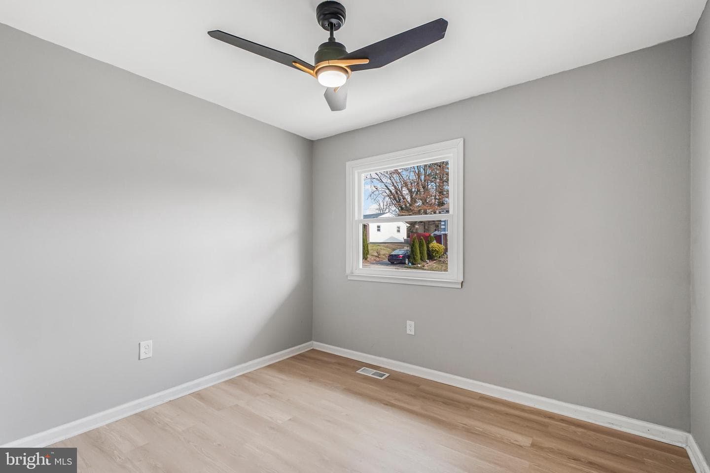 13814 Greenwood Drive photo 15