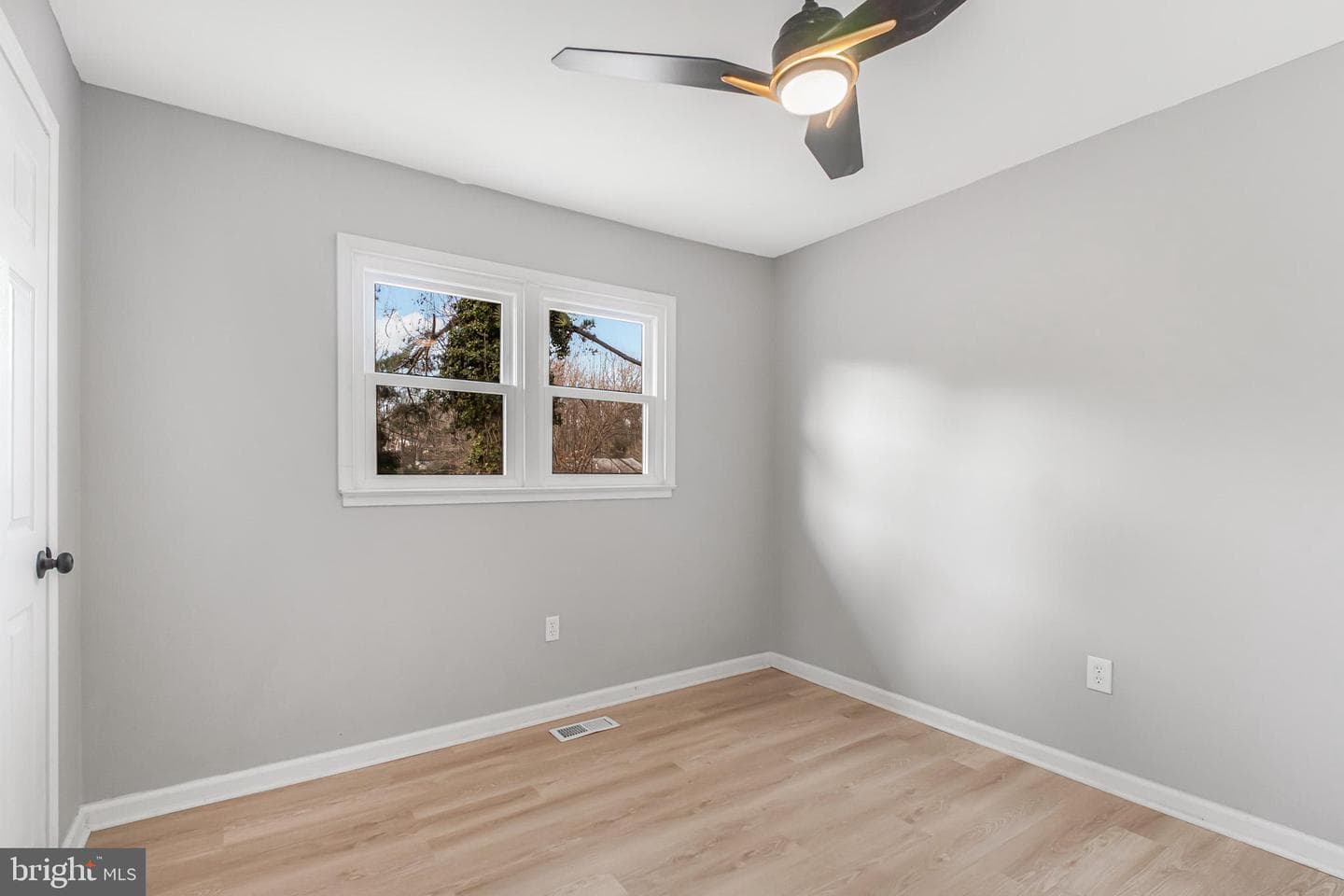 13814 Greenwood Drive photo 16