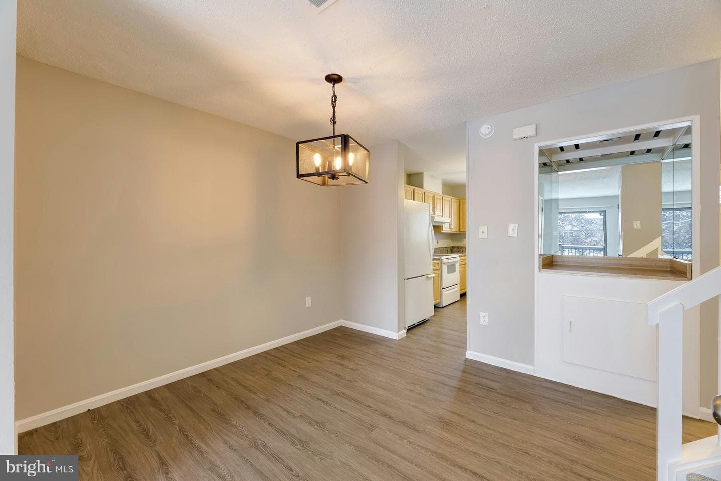 2105 Old Landing Way photo 9
