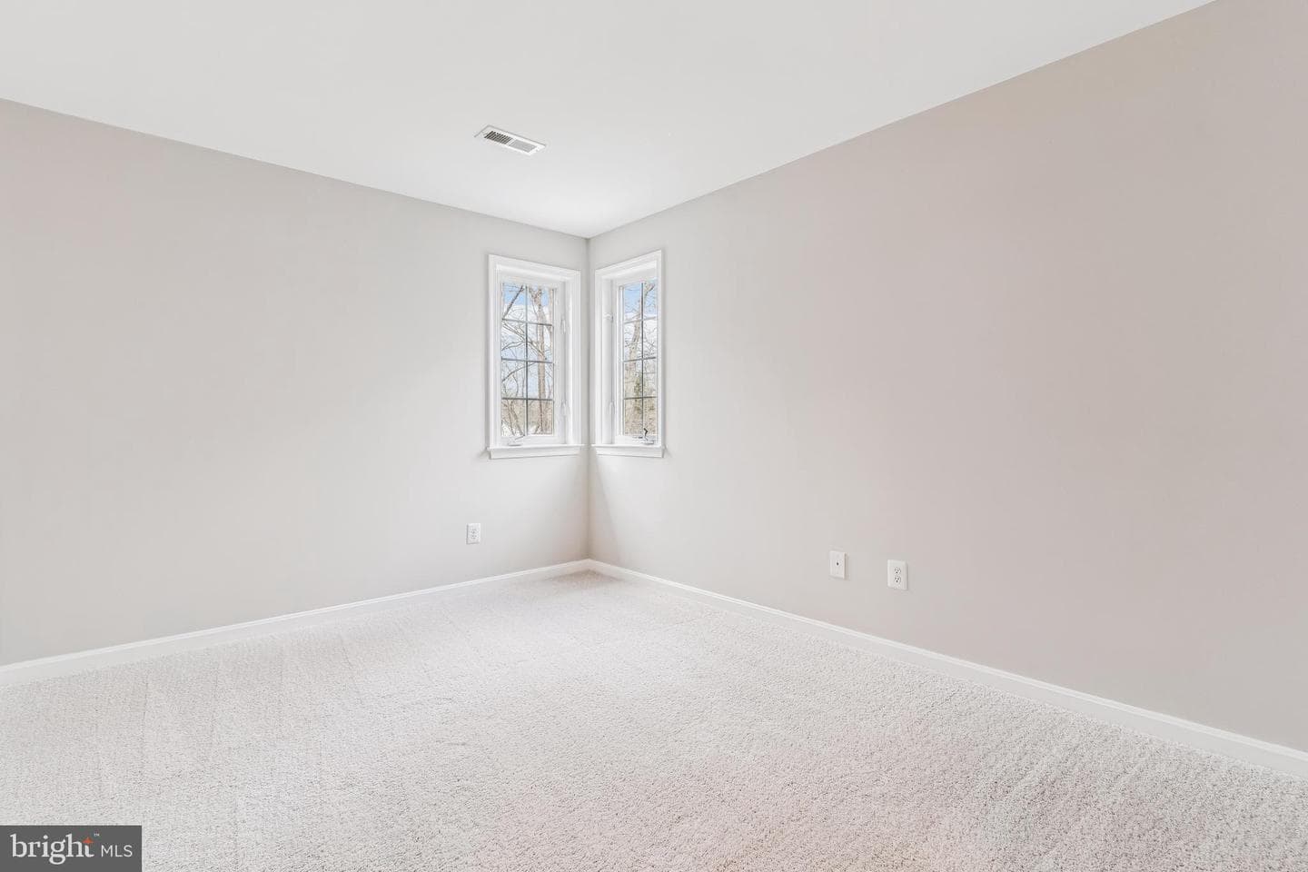 13232 Kahns Road photo 28
