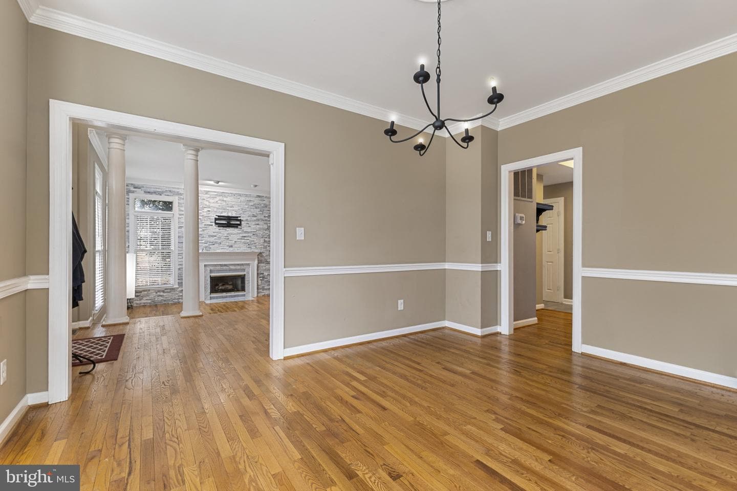 4291 Lawnvale Drive photo 8