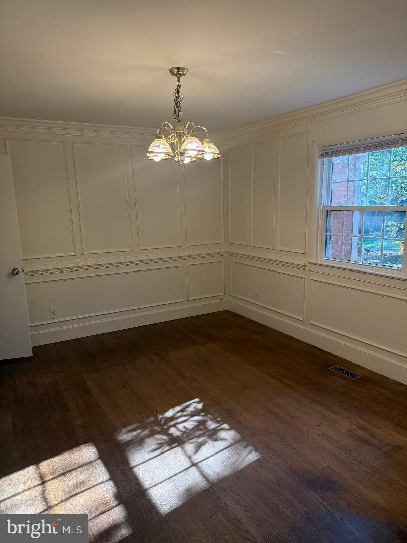 3241 Riverview Drive photo 3