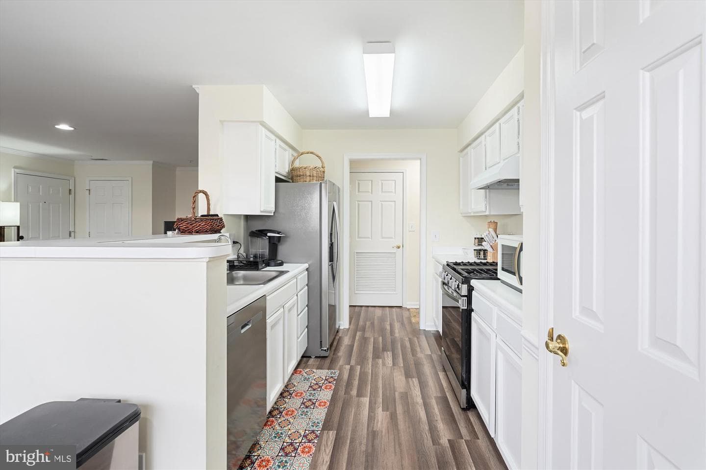 10998 Koman Circle #204 photo 9
