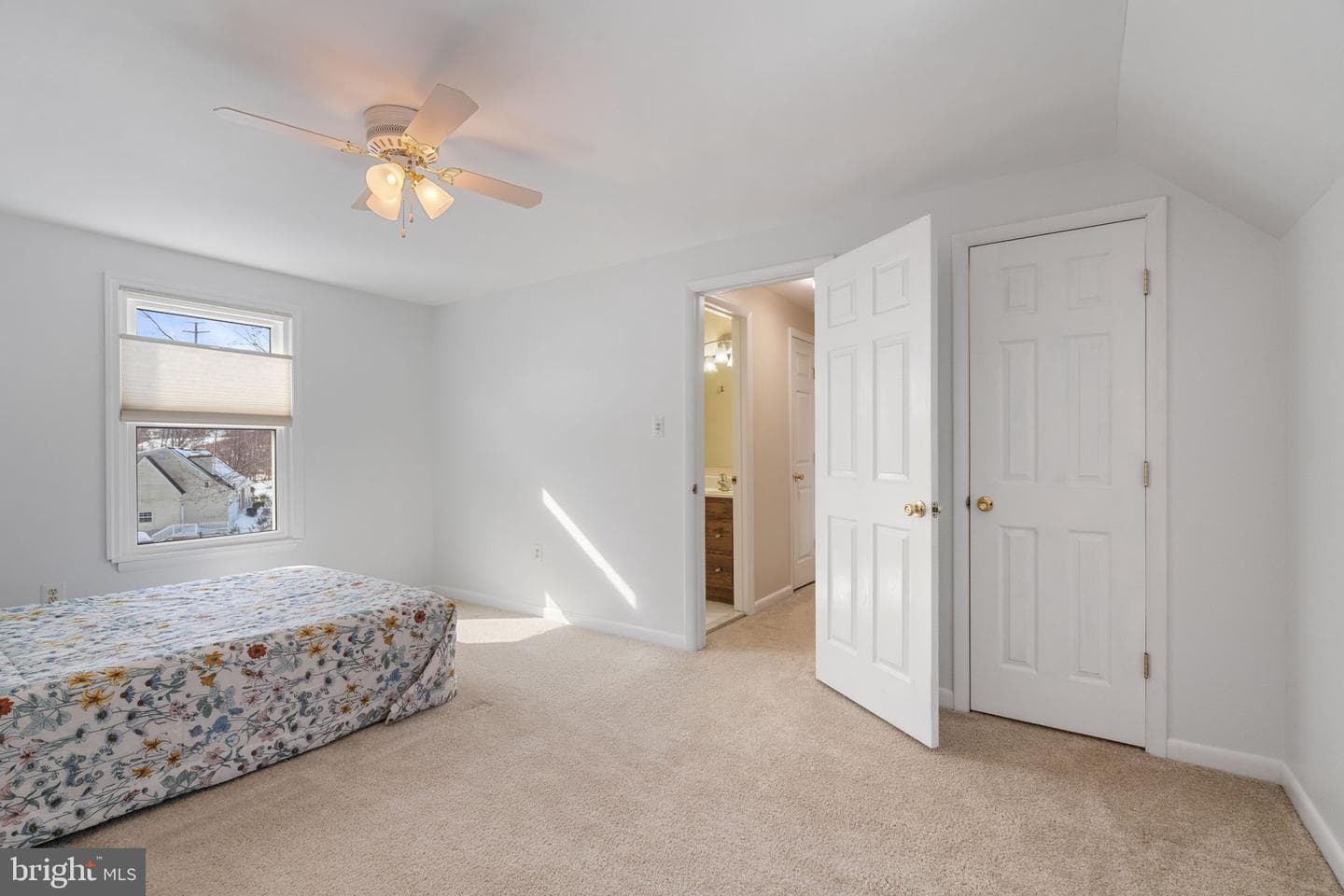 5606 Roundtree Drive photo 18