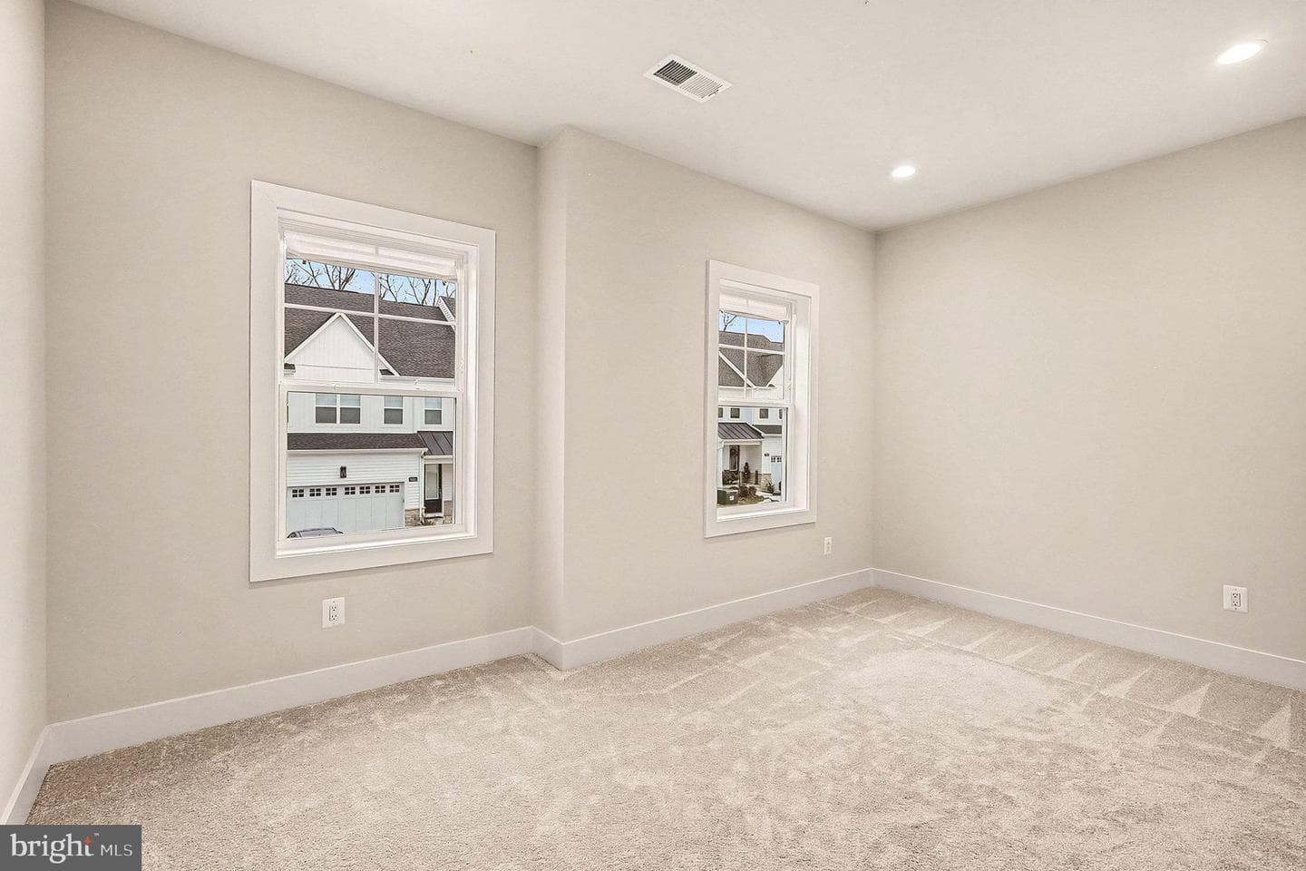 5513 Veltri Terrace photo 24