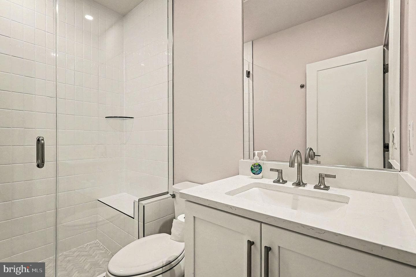 5513 Veltri Terrace photo 36