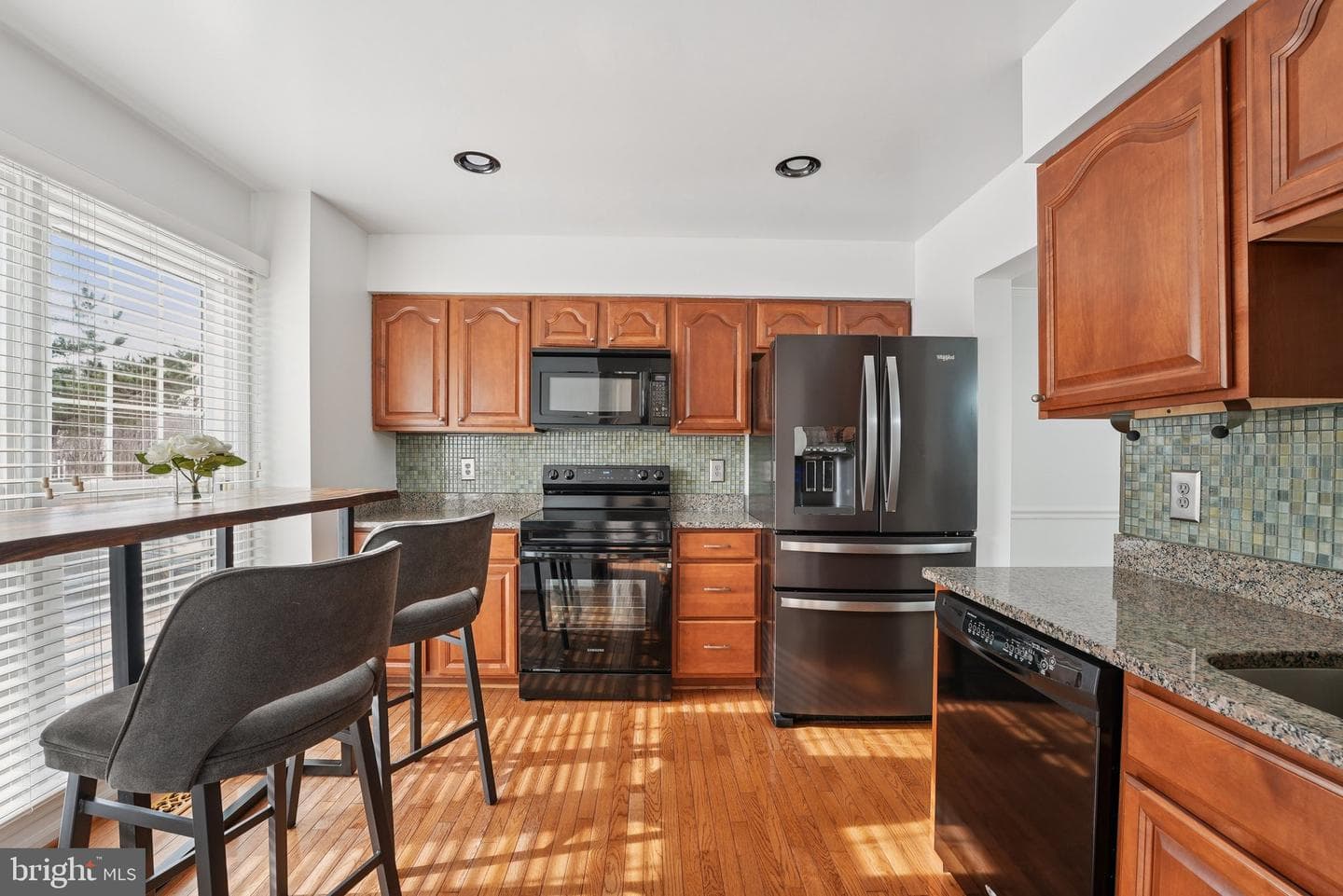 3190 Narrow Glen Way photo 2