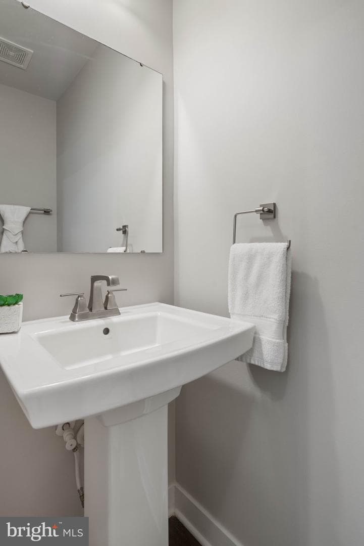 18092 Red Cedar Road photo 7
