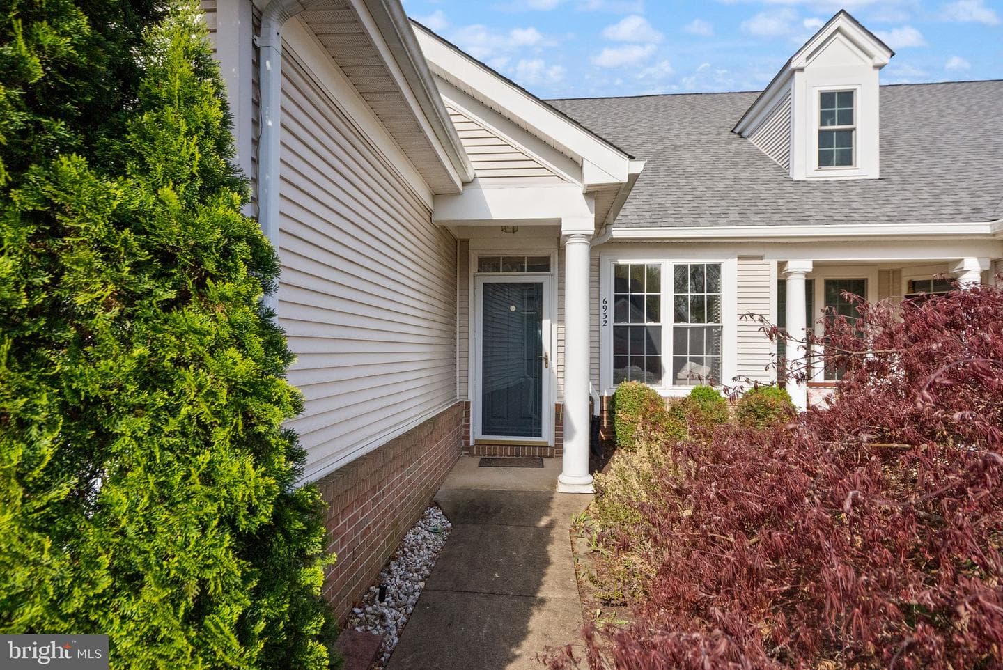 6932 Walnut Hill Drive photo 2