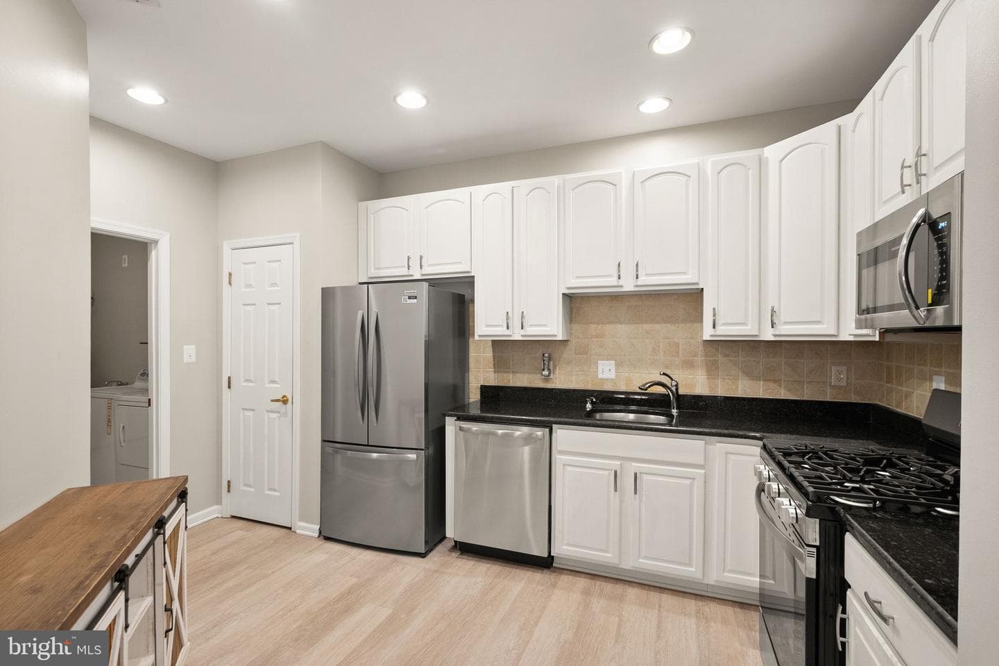6932 Walnut Hill Drive photo 9