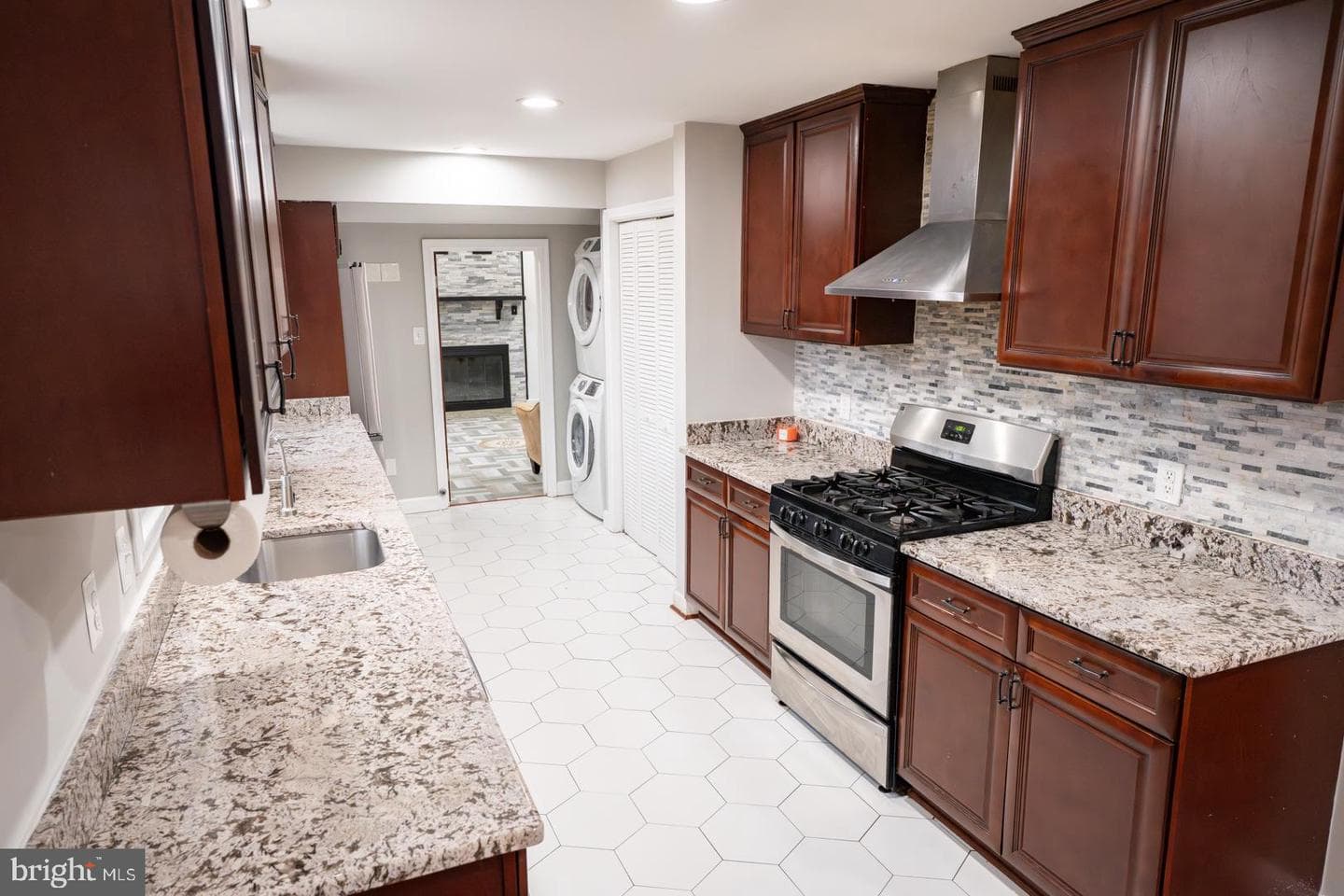 903 Wingfield Road photo 25