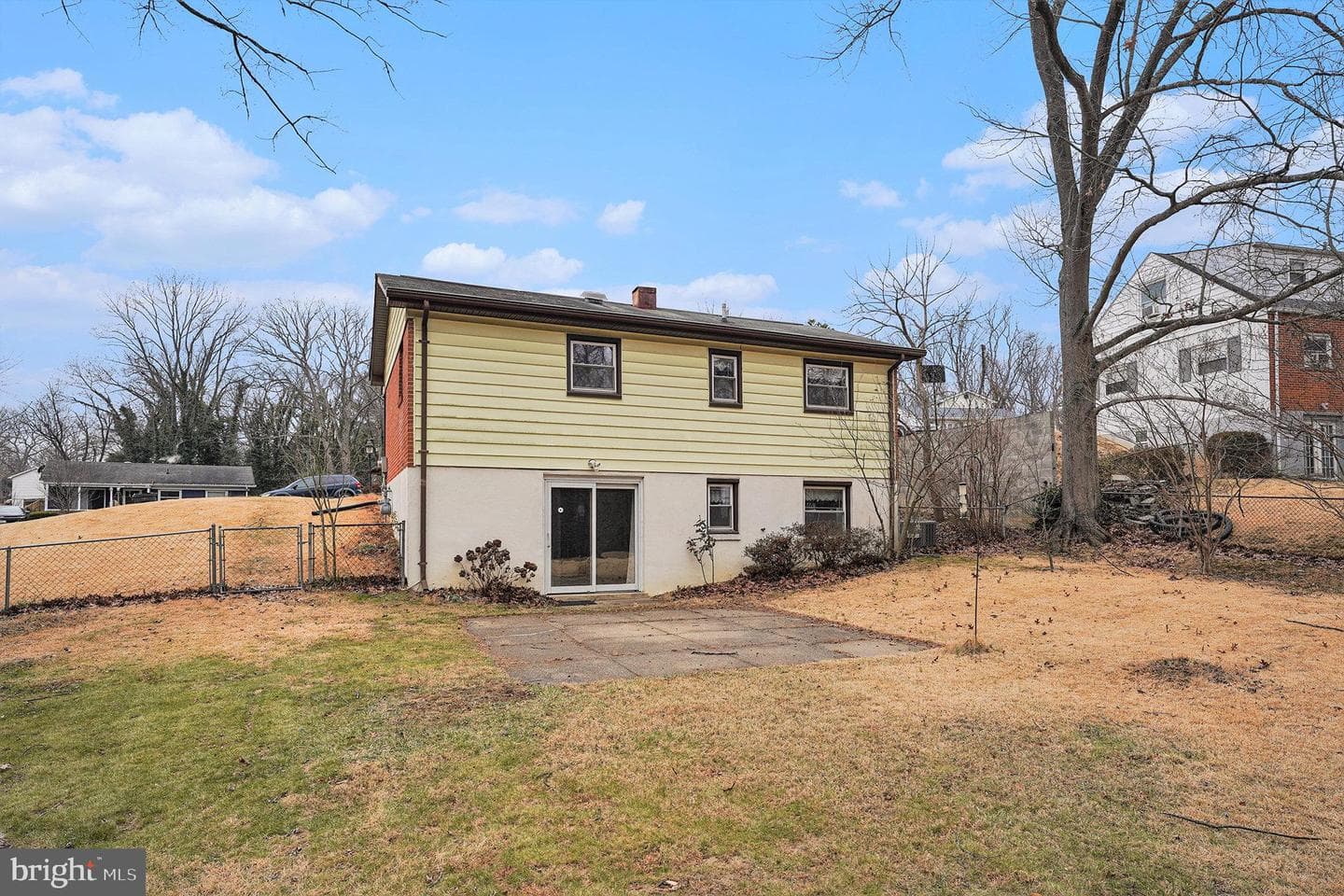 14347 Belleville Avenue photo 17