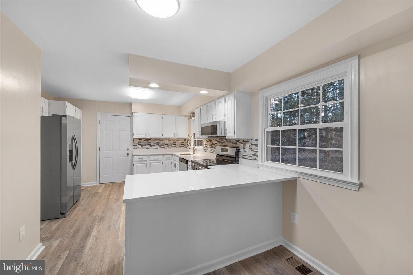 8016 Stillbrooke Road photo 5