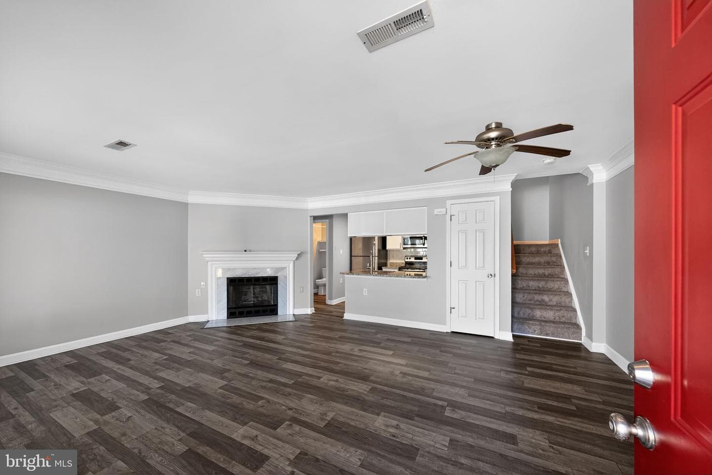 12125 Salemtown Drive photo 3