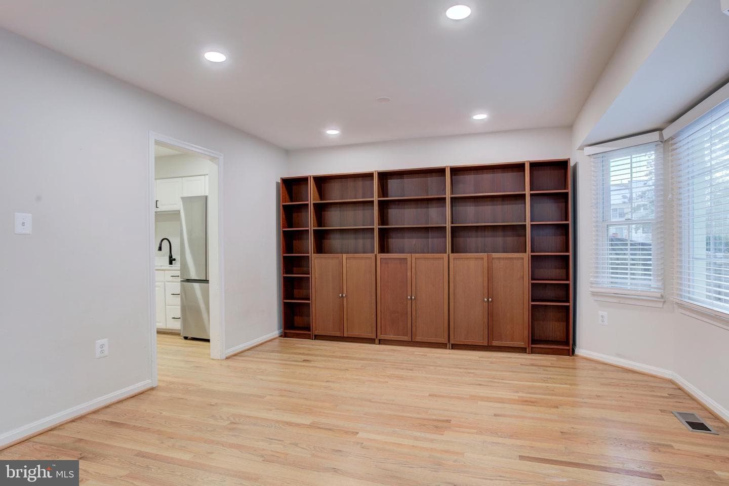 12460 Manchester Way photo 13