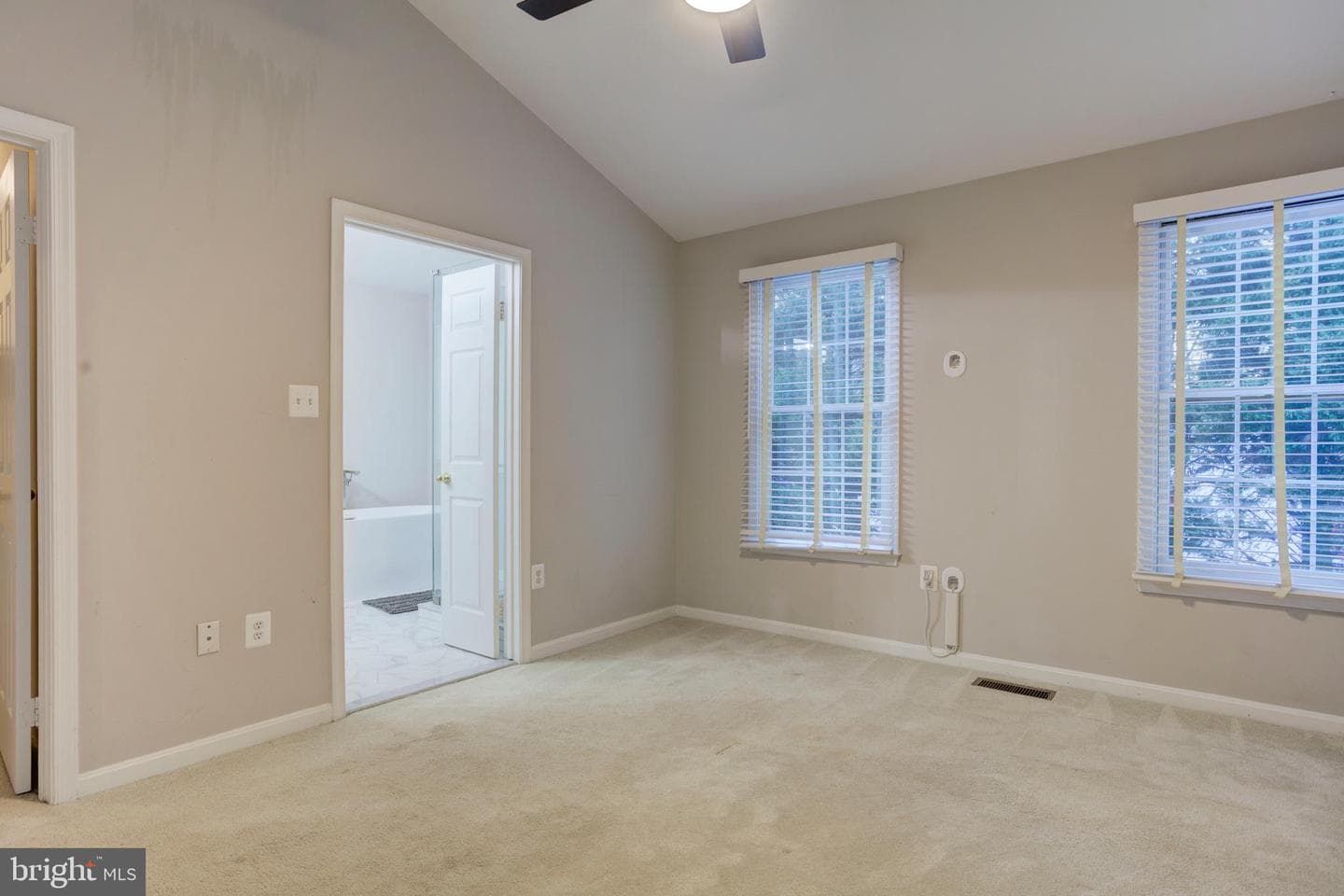 12460 Manchester Way photo 14