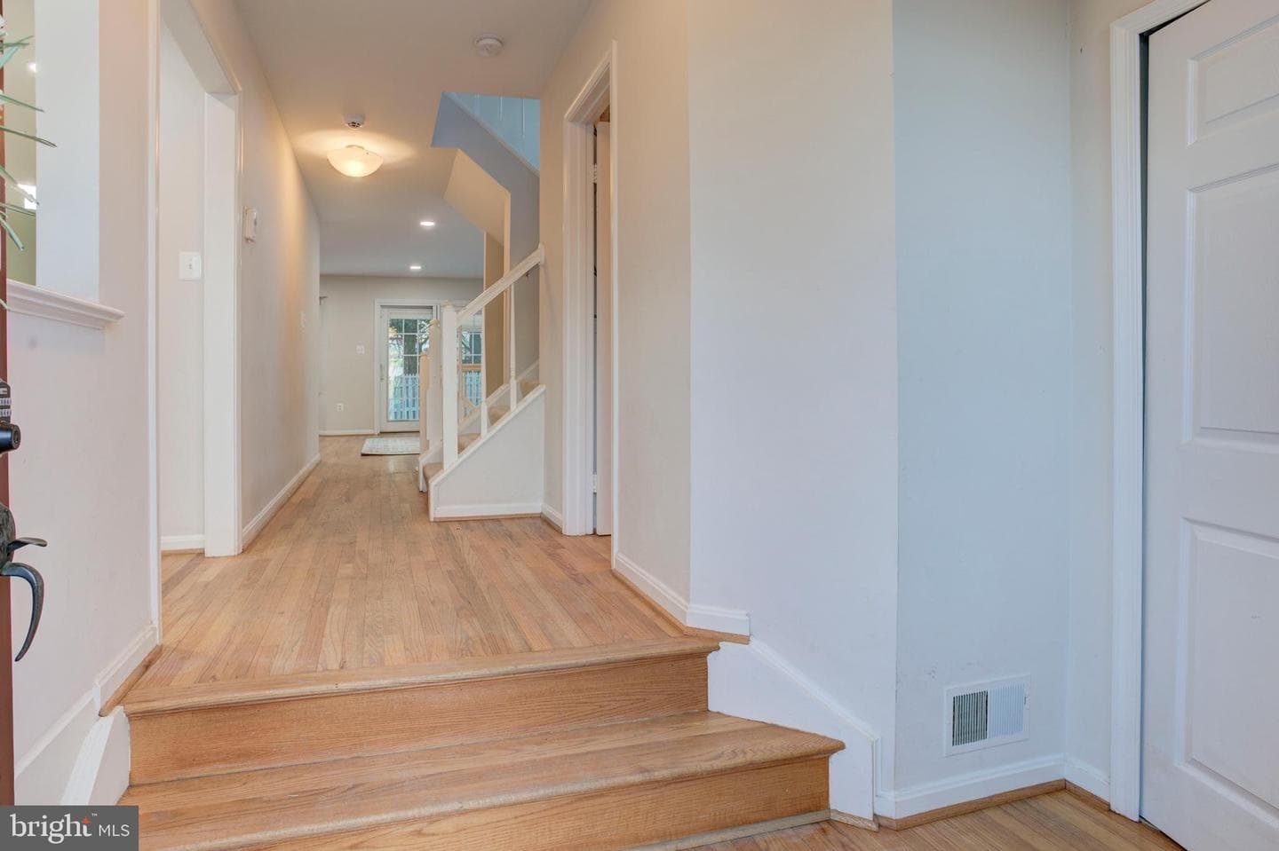 12460 Manchester Way photo 2