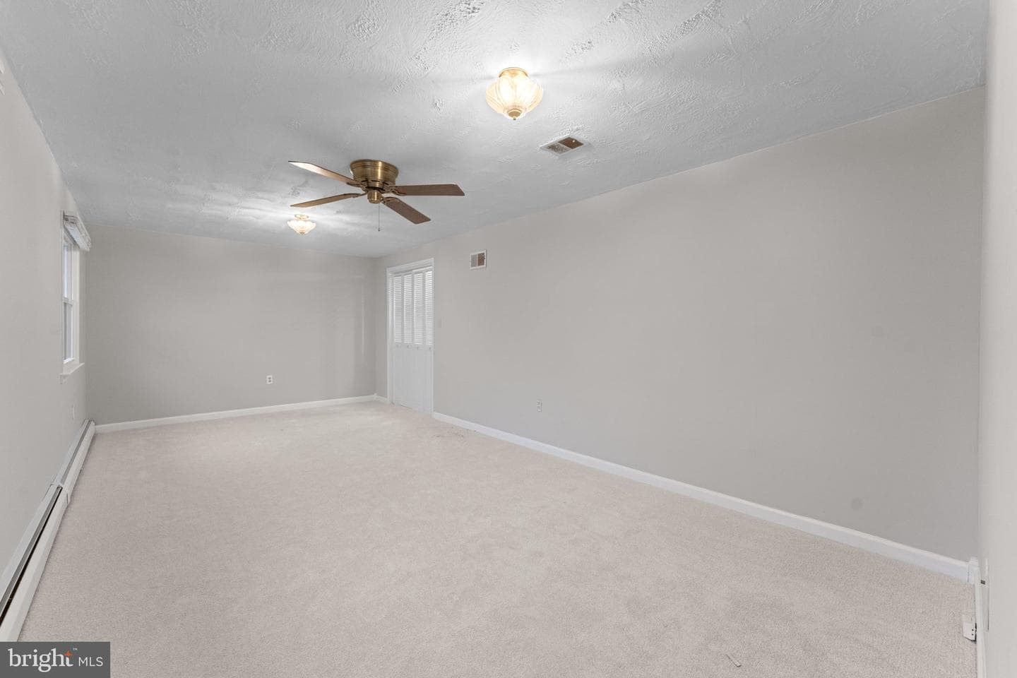 13200 Hawthorn Lane photo 14