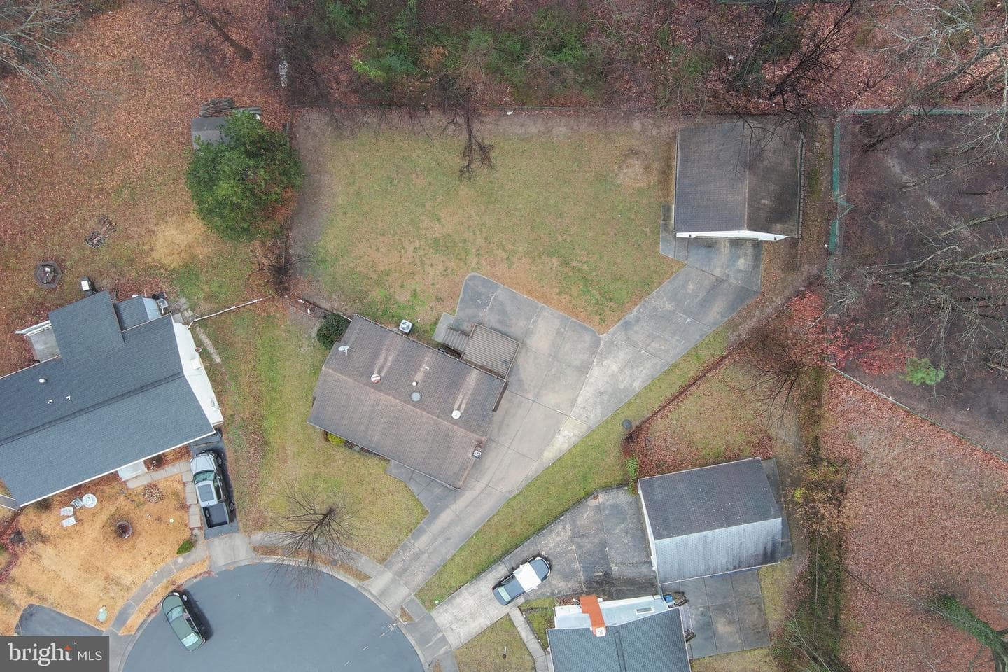13200 Hawthorn Lane photo 49