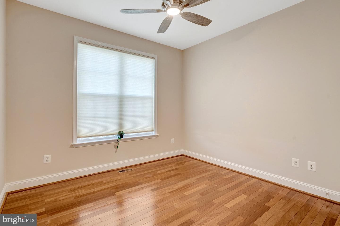 6331 Avington Place photo 33