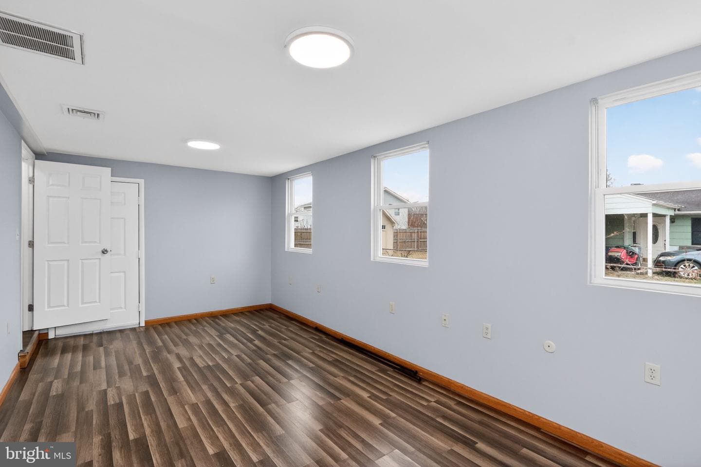 14423 Lamar Road photo 11
