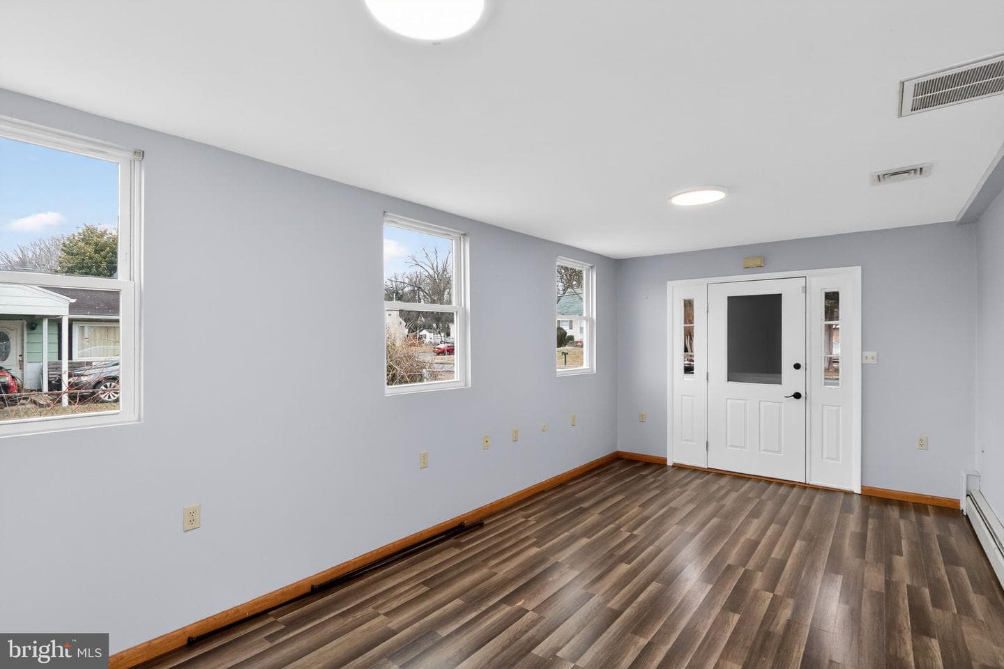14423 Lamar Road photo 5