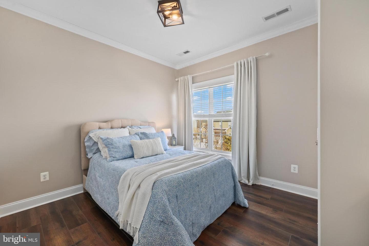 16128 Hinman Place photo 28