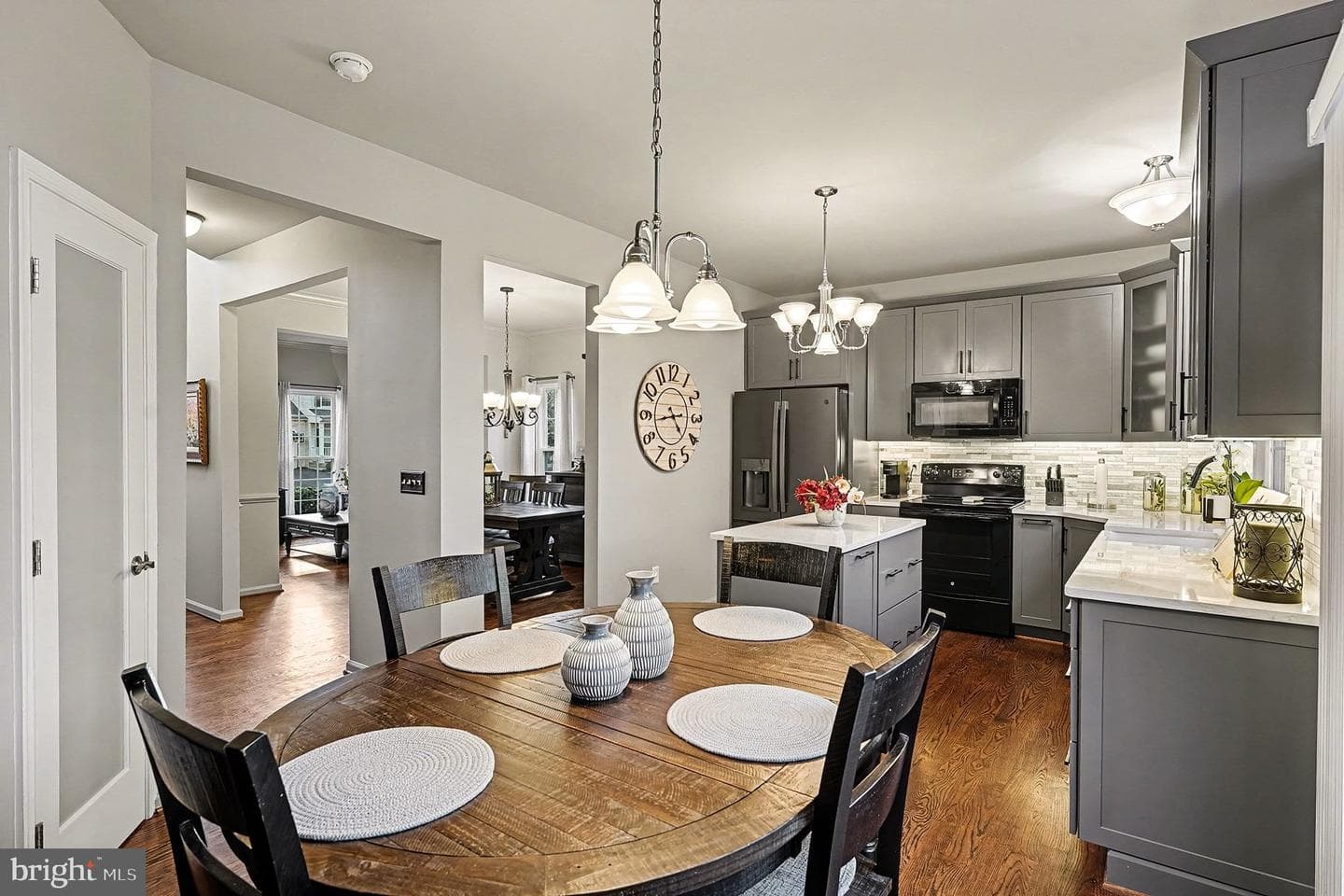6465 Colonial Village Loop photo 17