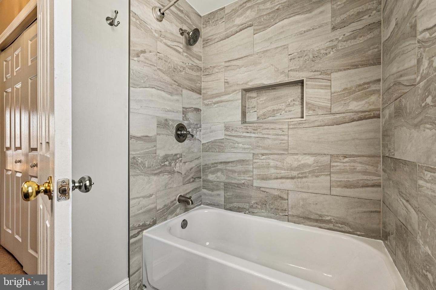 7785 Albert Myer Court photo 40