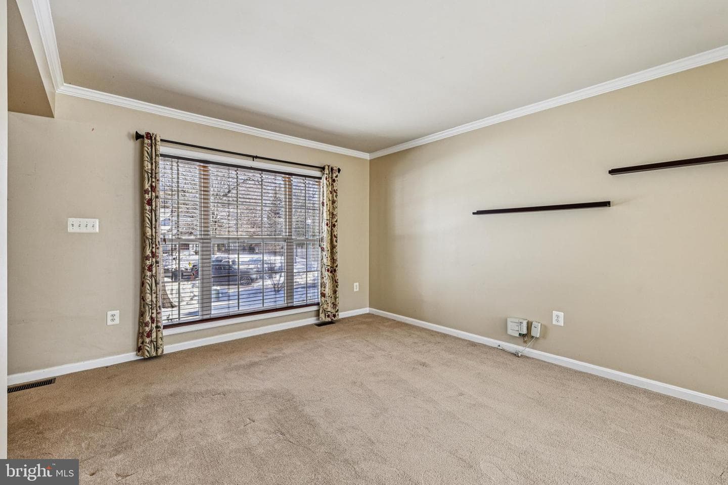 7785 Albert Myer Court photo 9