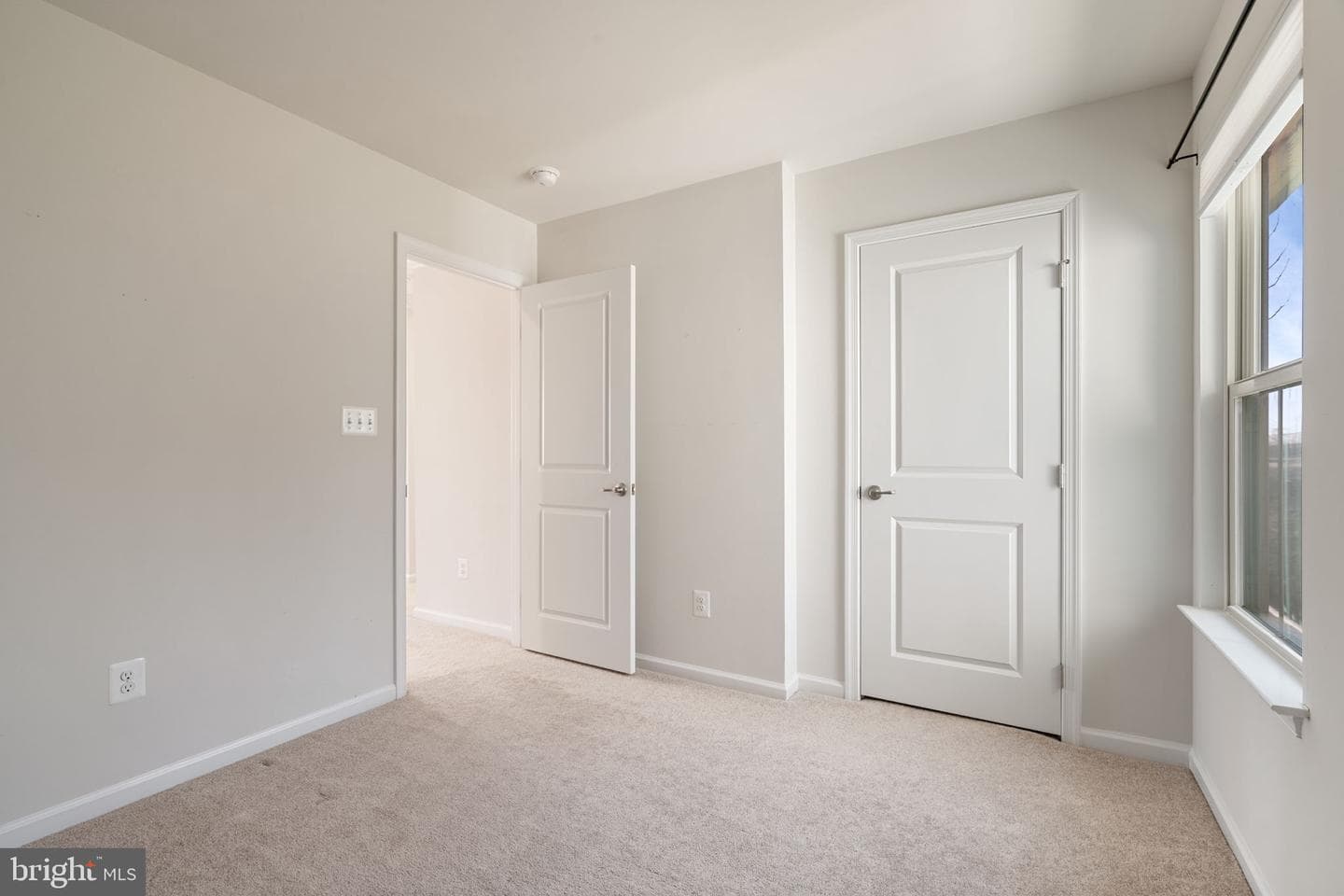 2044 Scarlet Pine Road photo 33
