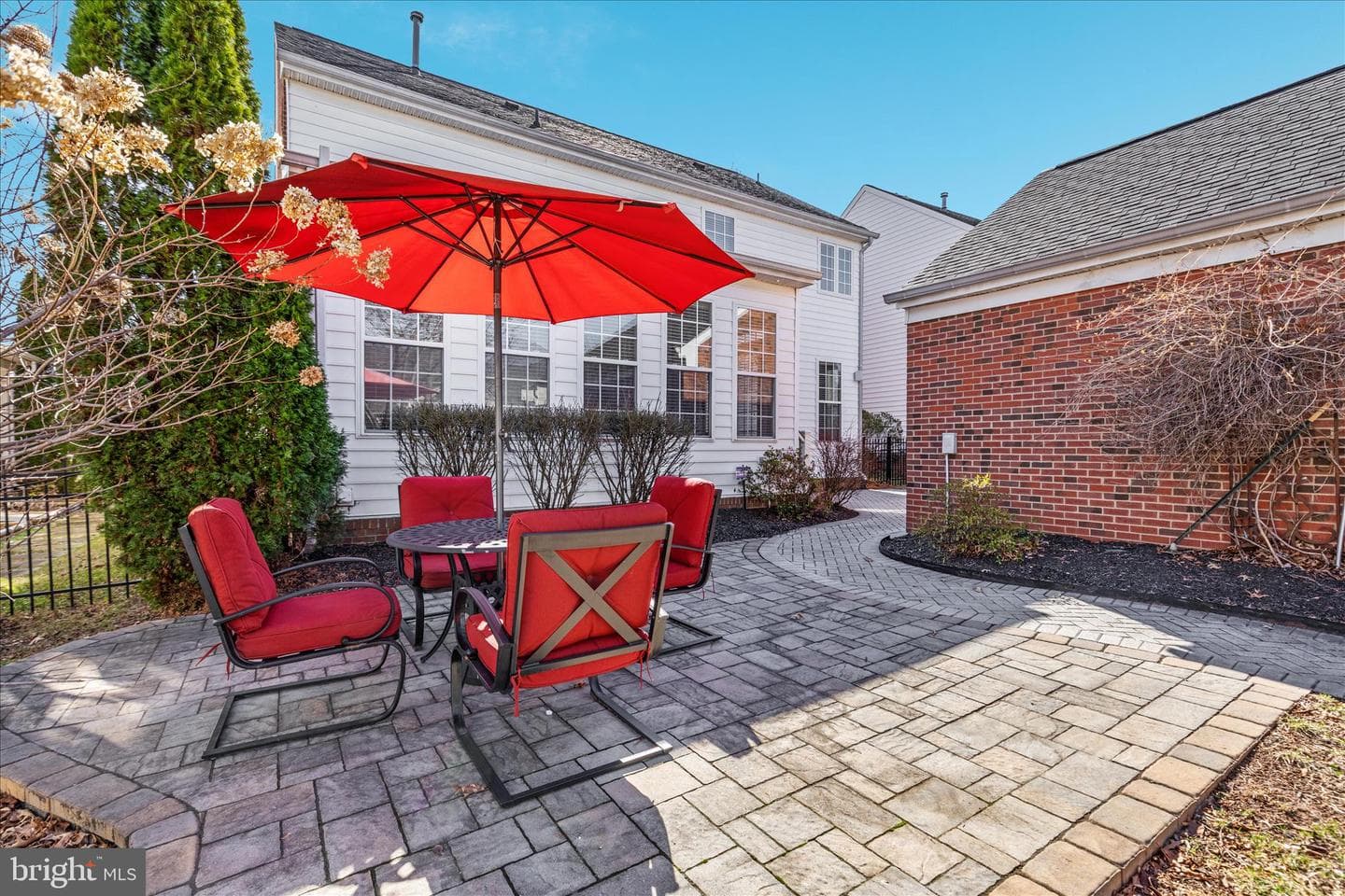 18009 Densworth Mews photo 34