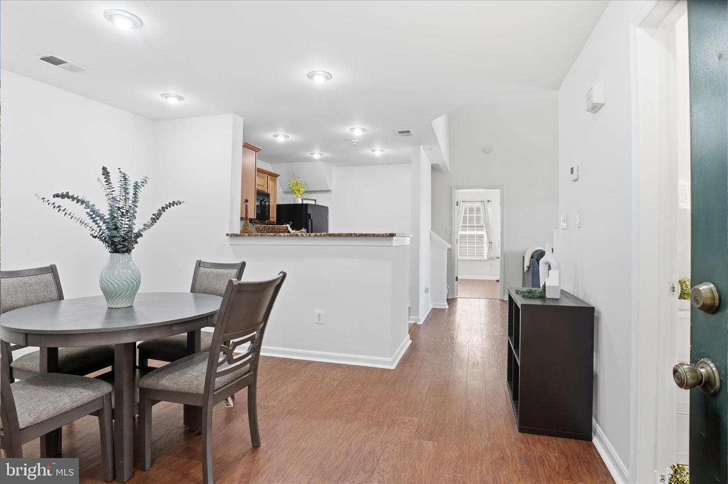 1067 Gardenview Loop #302 photo 6