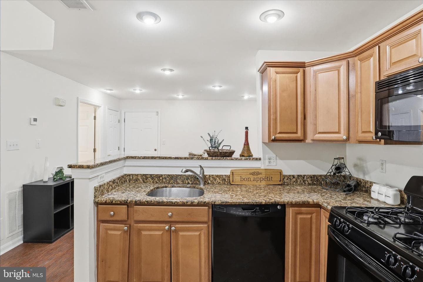 1067 Gardenview Loop #302 photo 8