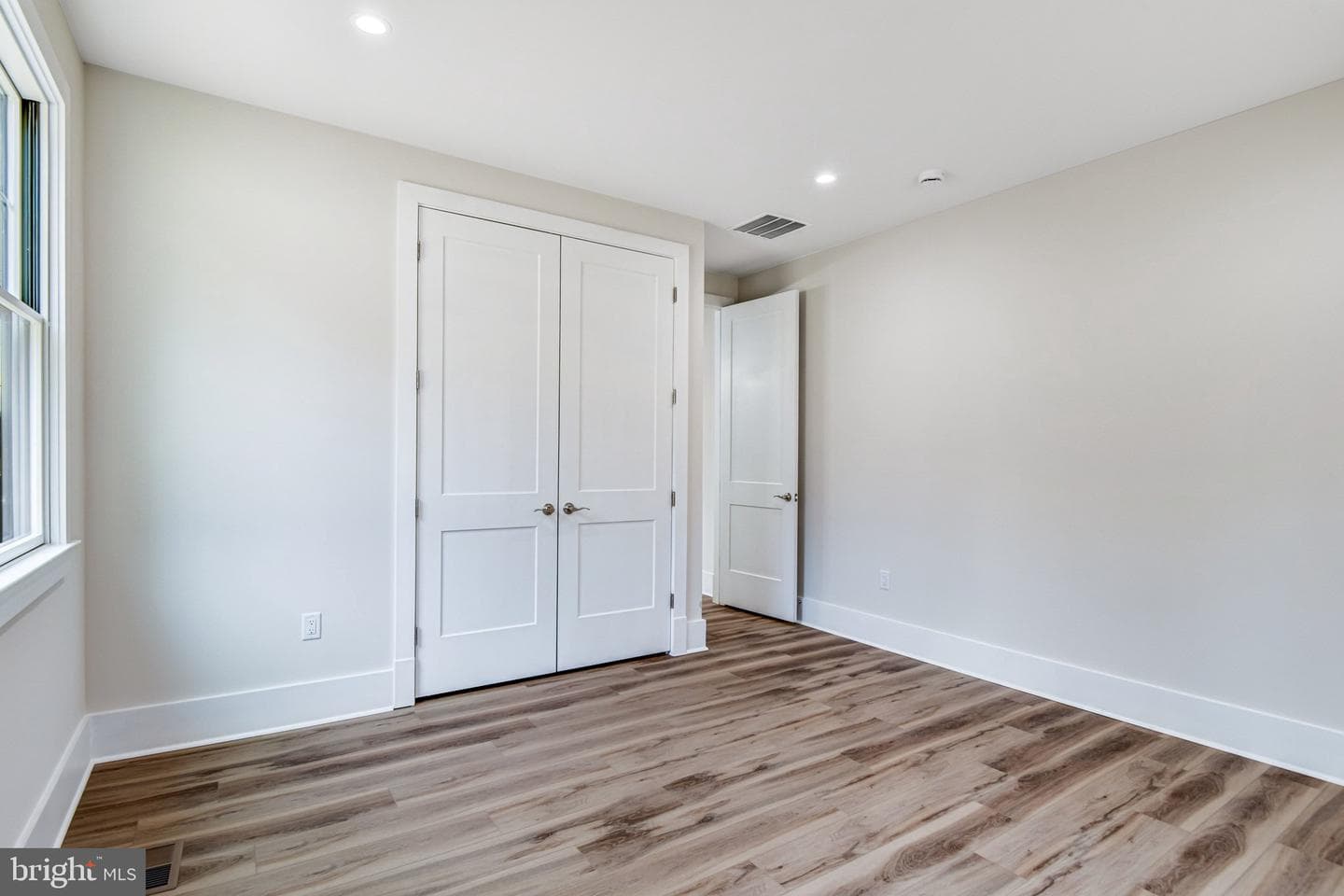 16220 Waterfall Road photo 26