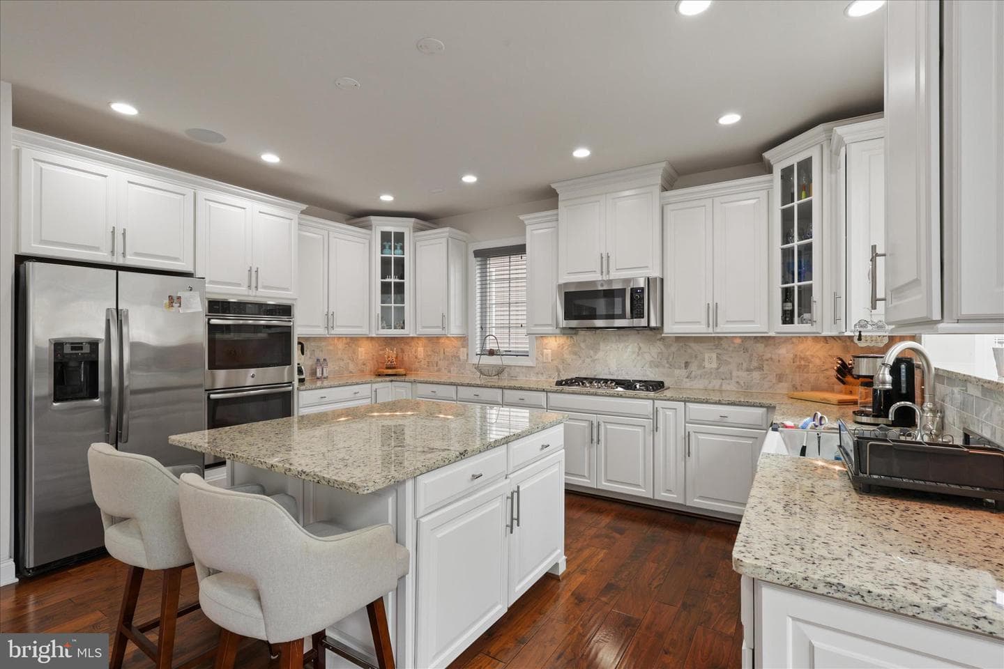5806 Waterloo Bridge Circle photo 16