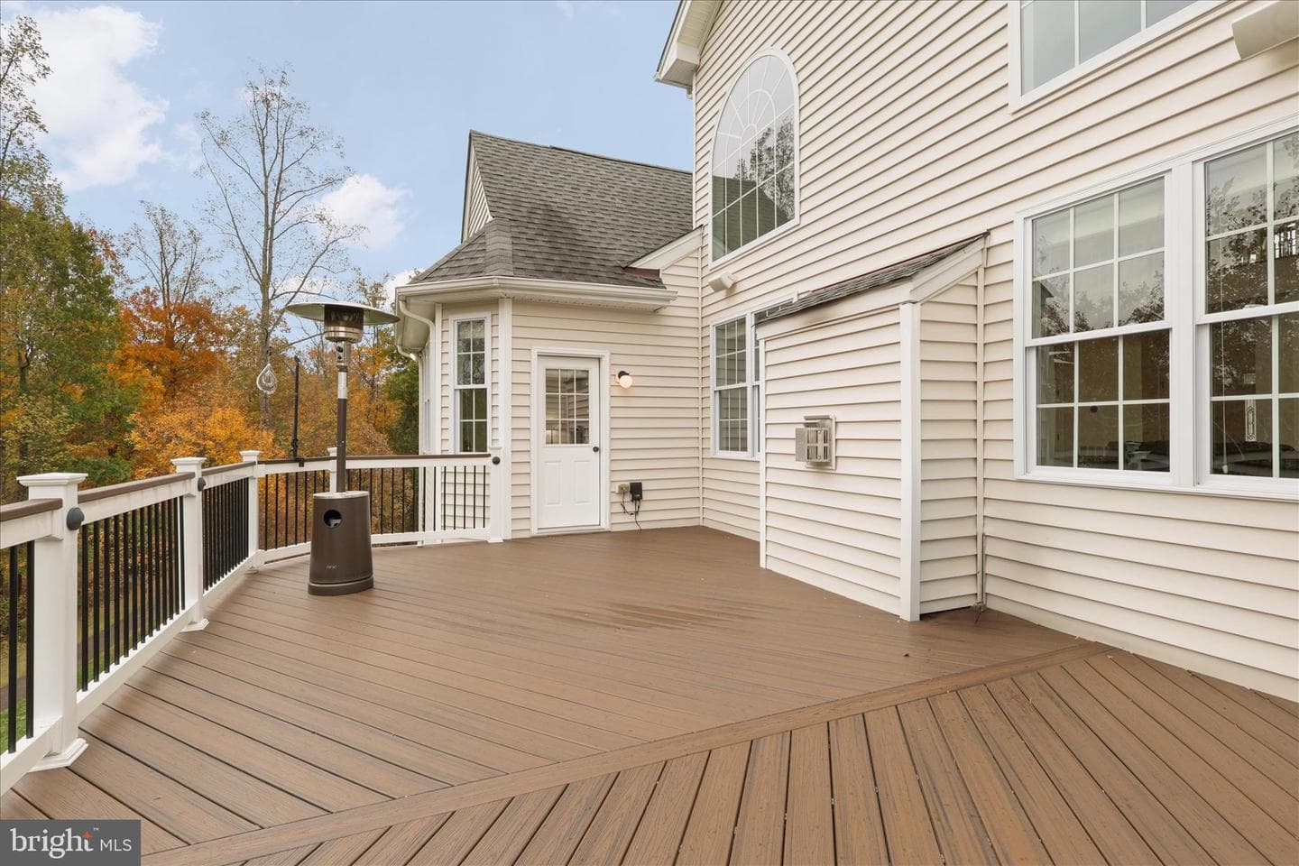 5806 Waterloo Bridge Circle photo 37