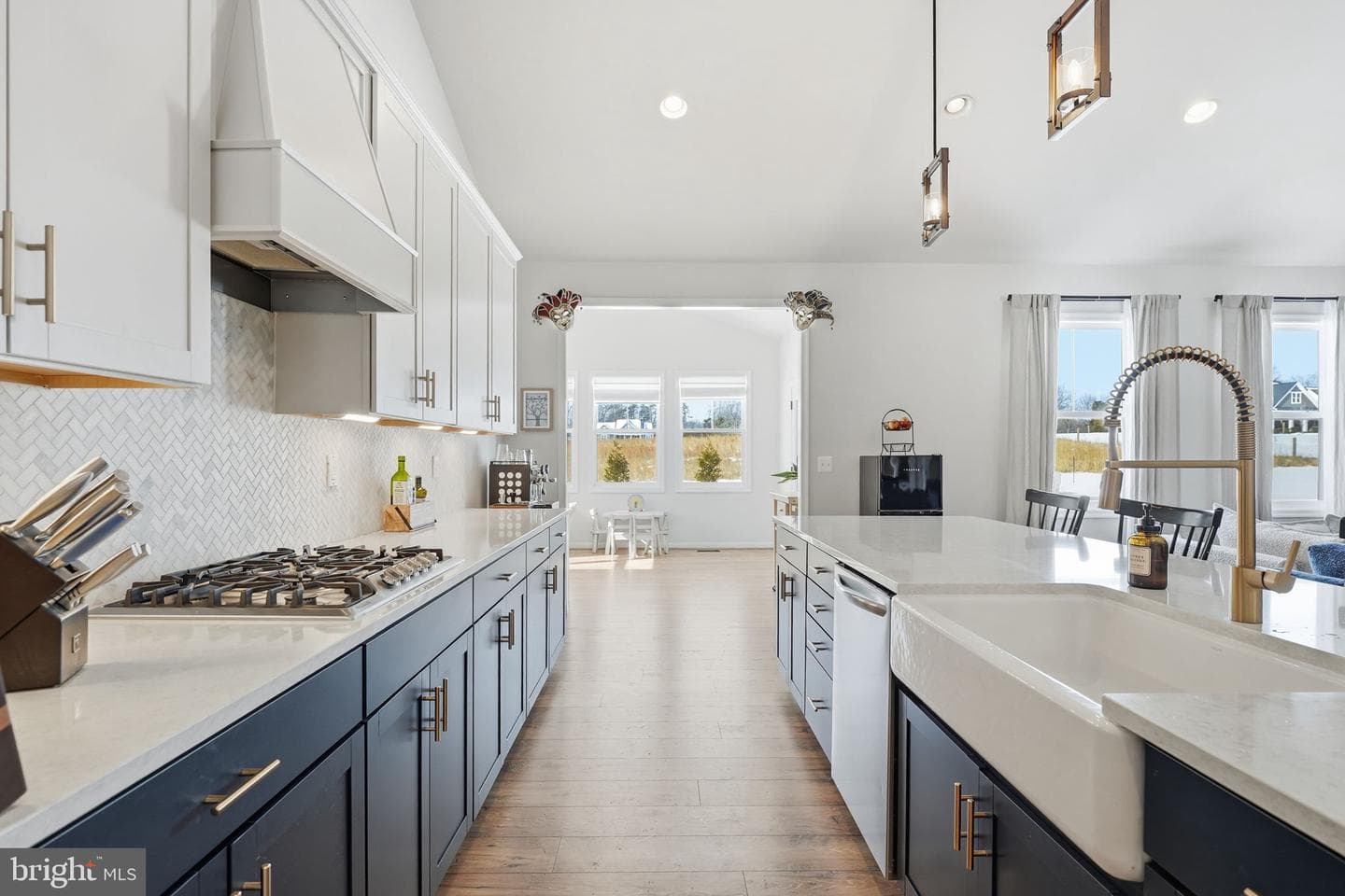 10580 Manley Road photo 17