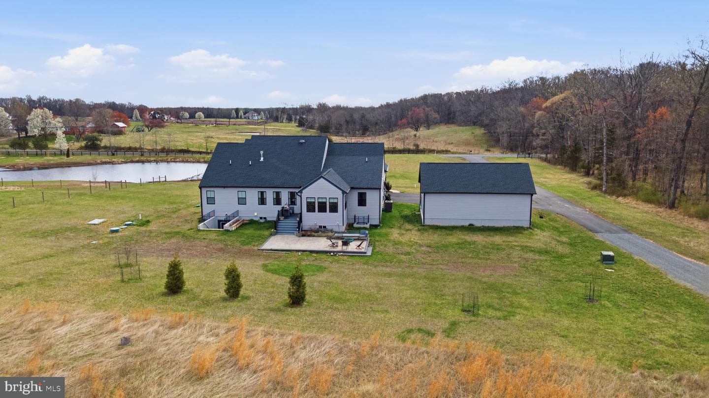 10580 Manley Road photo 2