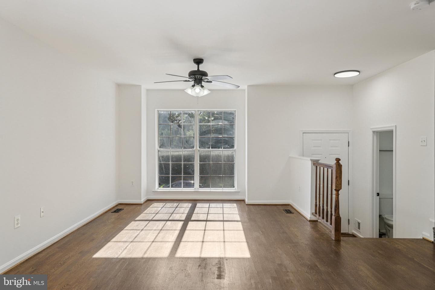 5154 Meeting Place photo 4