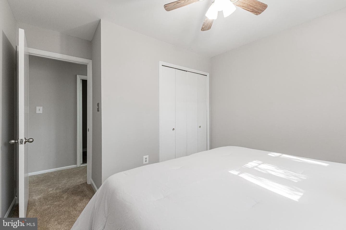 1427 Admiral Drive photo 15