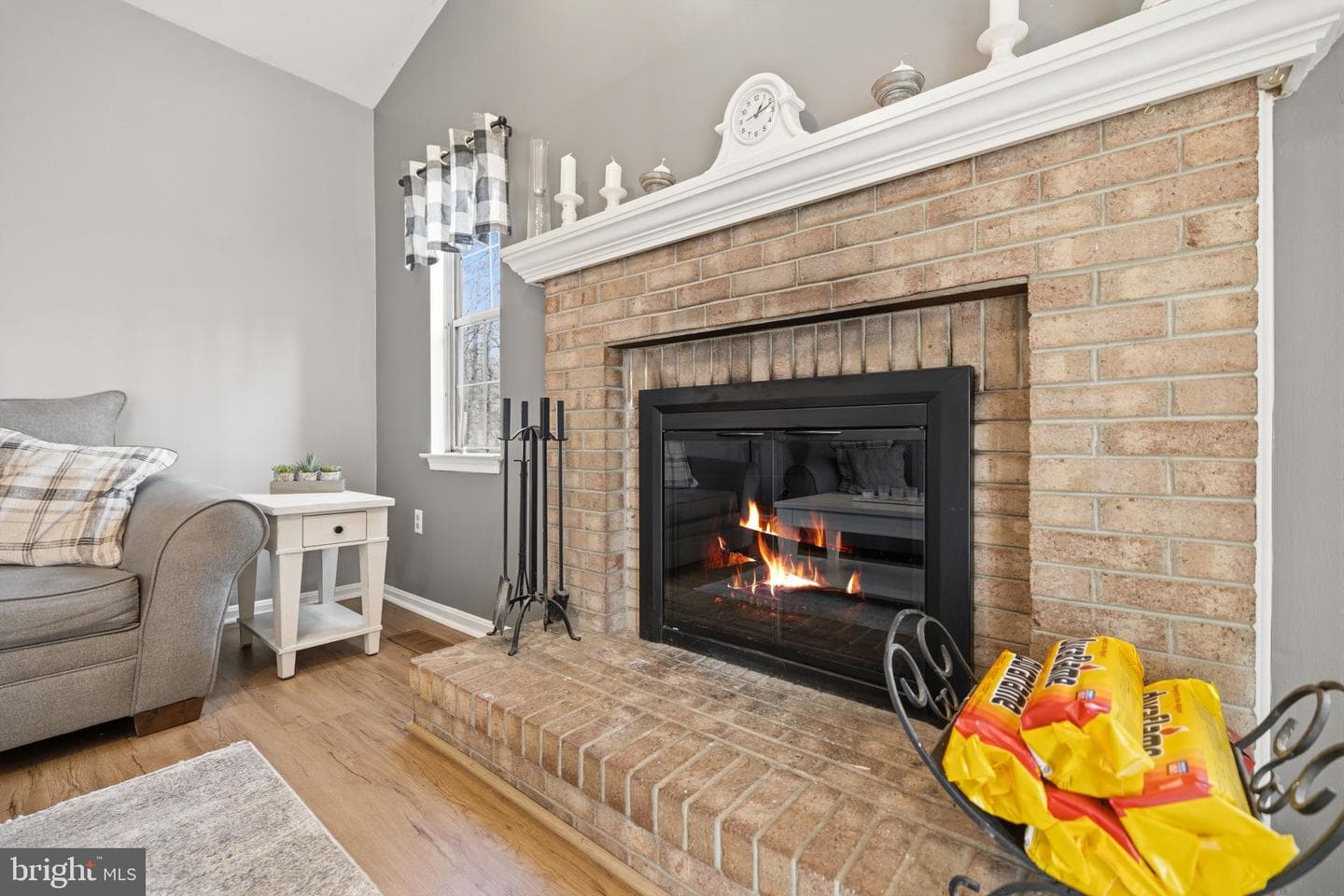 14693 Stratford Drive photo 15
