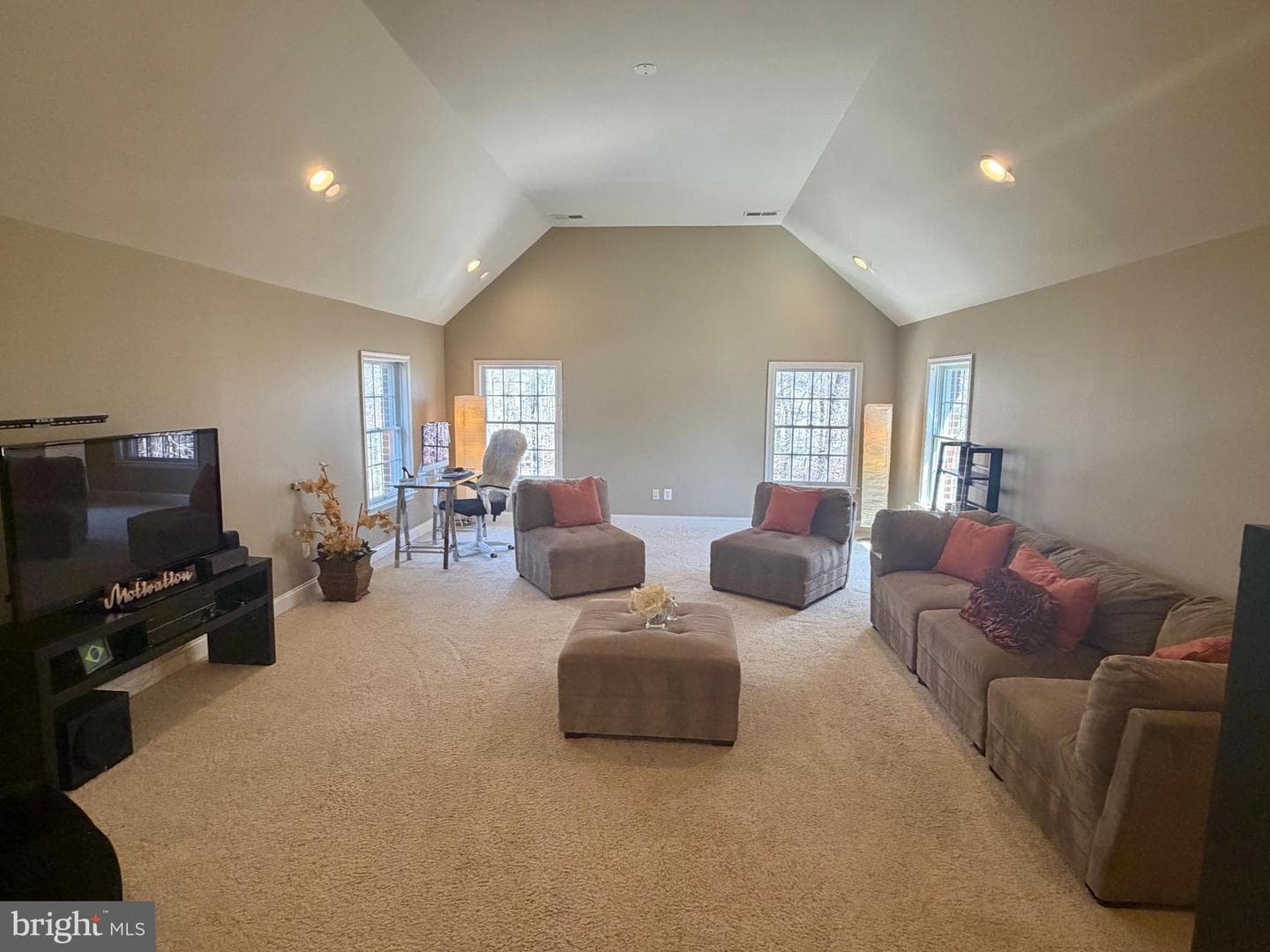 5801 Malvern Hill Court photo 39