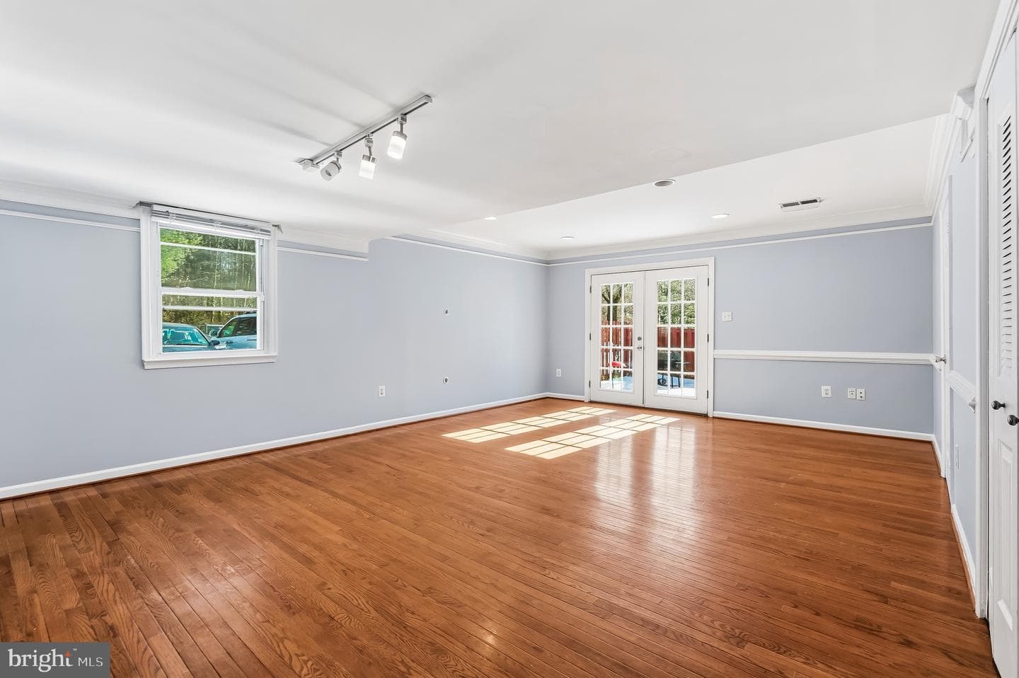 4001 Forestdale Avenue photo 5