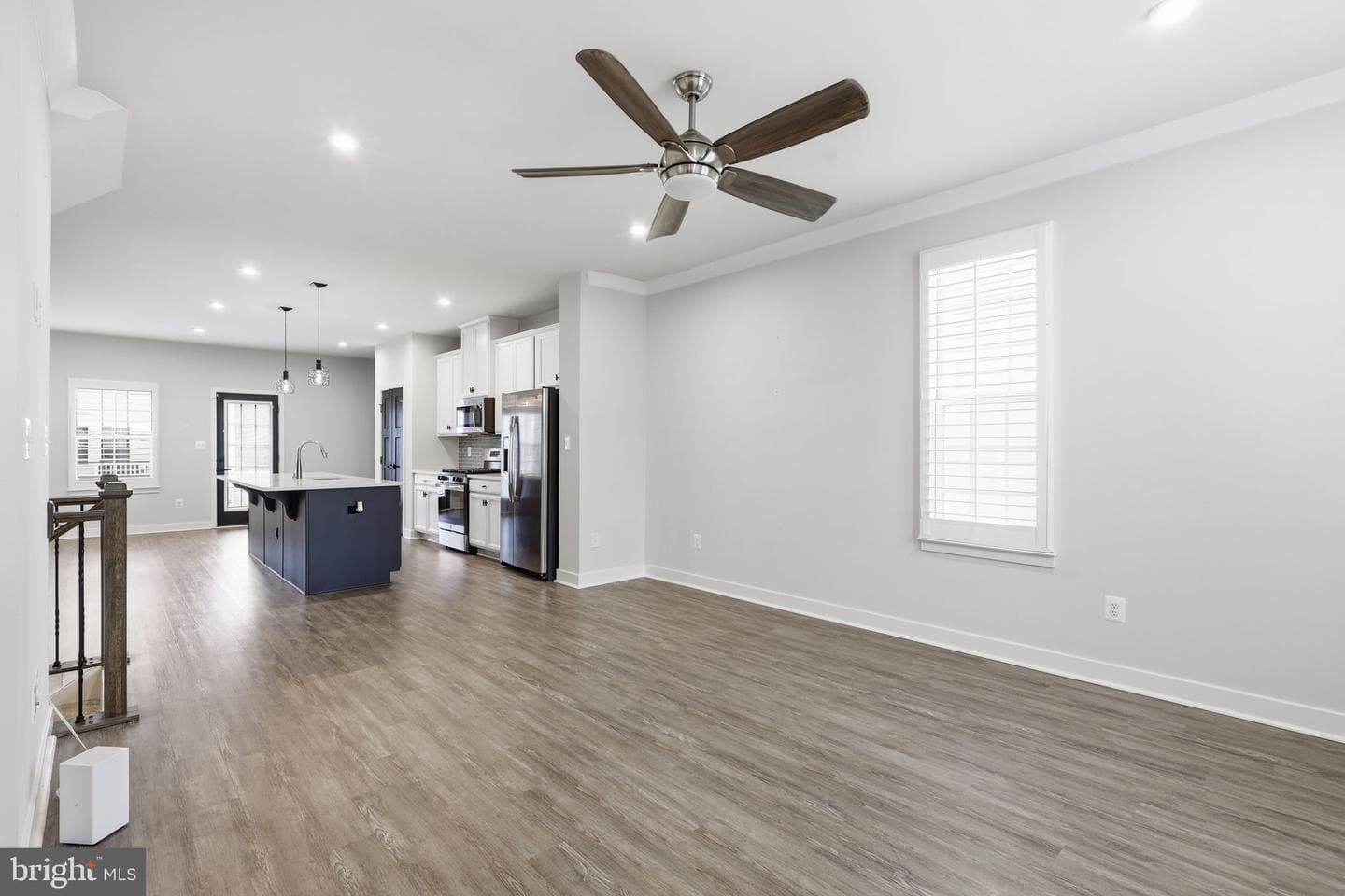 18091 Red Cedar Road photo 4